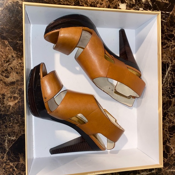 Michael Kors Orange Leather Heels - 6.5 - Picture 1 of 10